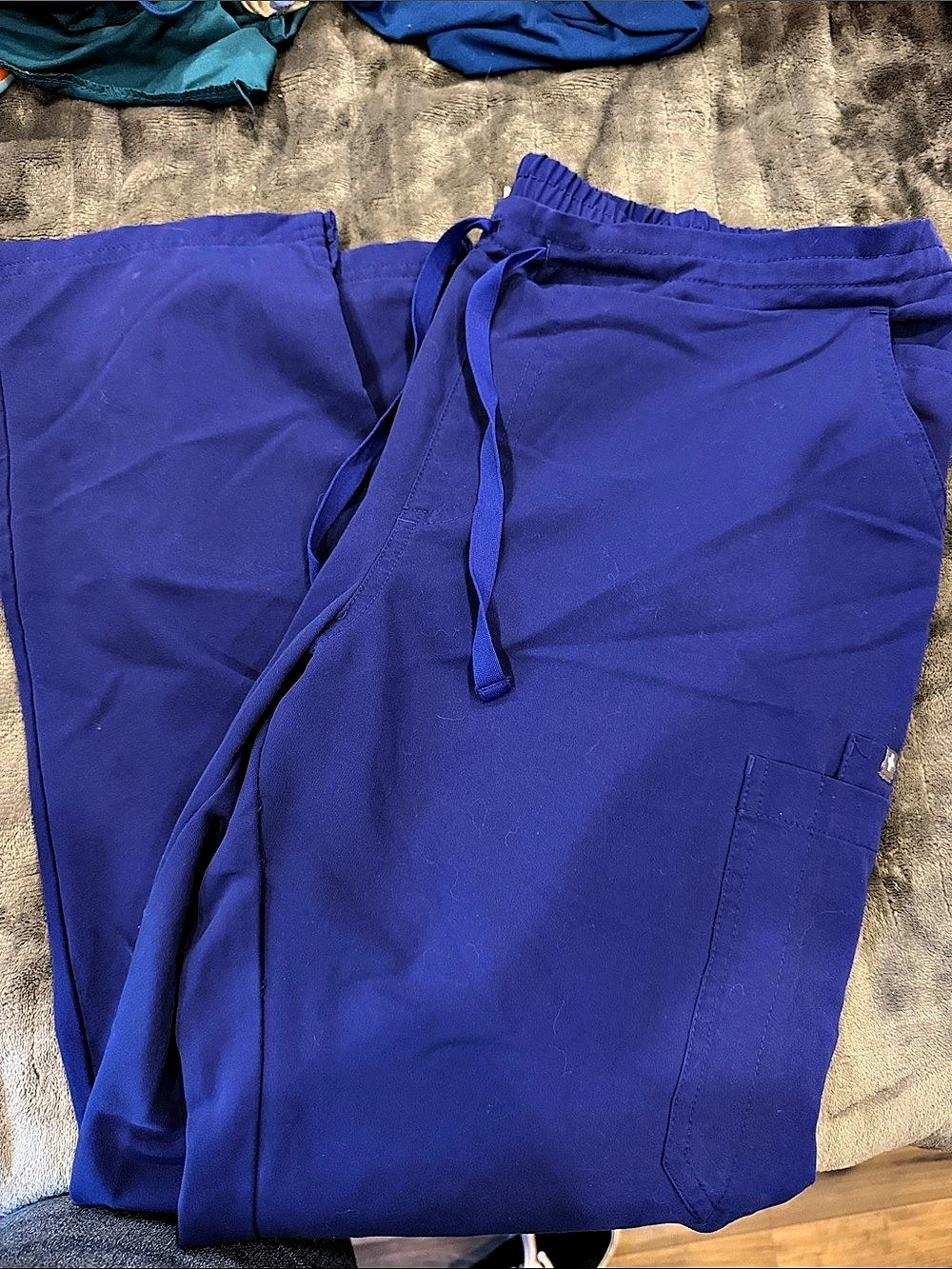 Women’s winning blue figs pants